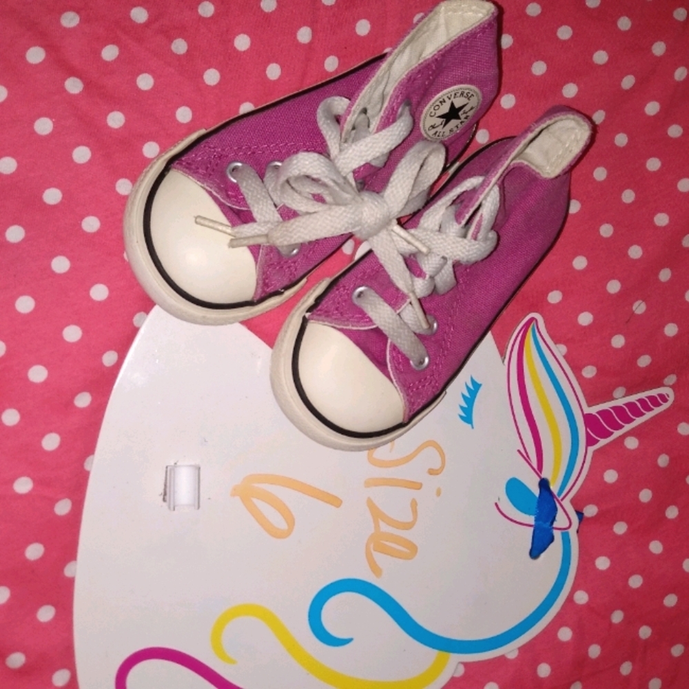 Converse High Tops Size 6 Raspberry color